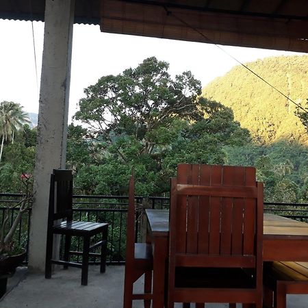 Sugi Gede Homestay Singaraja  Luaran gambar