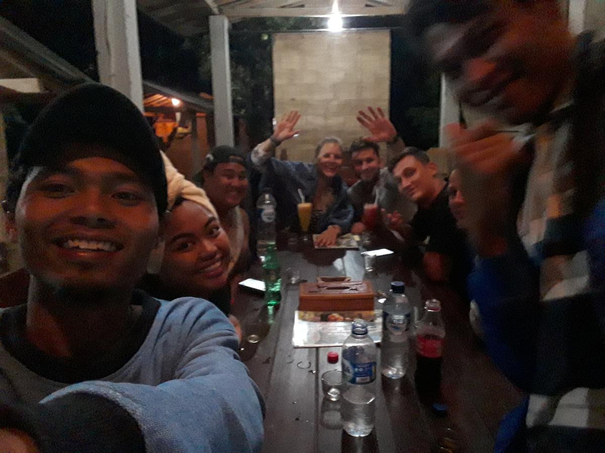 Sugi Gede Homestay Singaraja  Luaran gambar
