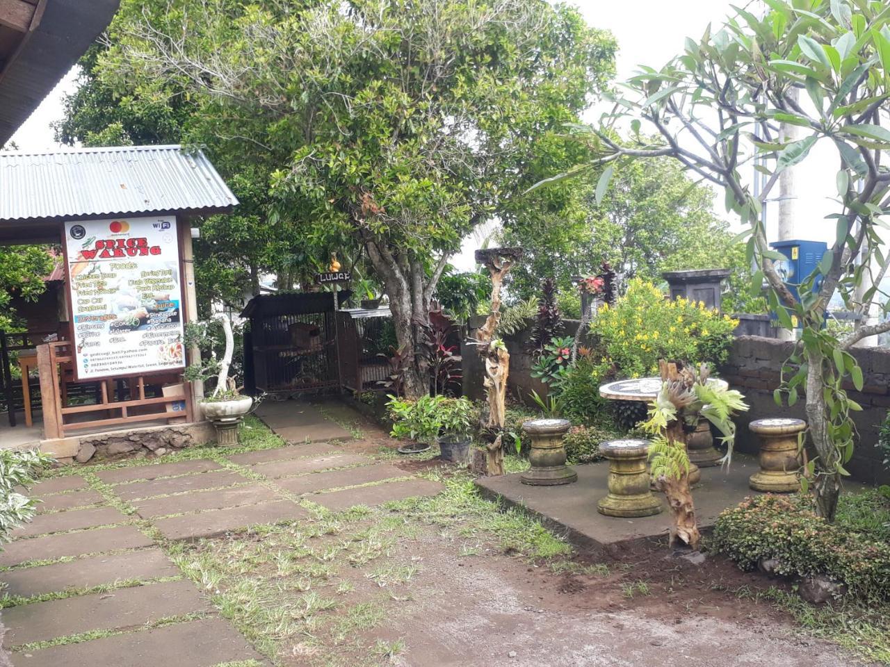 Sugi Gede Homestay Singaraja  Luaran gambar